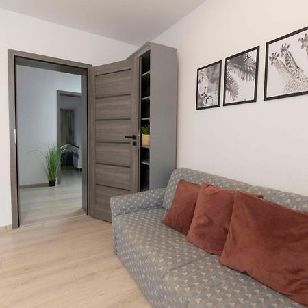 Wolska Apartment 80M2 - 7 People, 3 Rooms Wrocław Extérieur photo